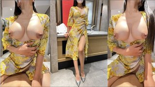 Mujer china con bata es follada con fuerza en un hotel y gime sin parar