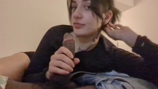 Dei um boquete no namorado da minha melhor amiga e ele gozou na minha boca!!